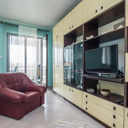 Nada Apartment *