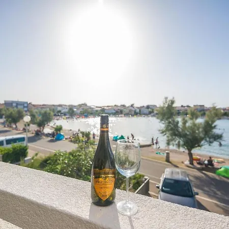 Apartment Nada Vir