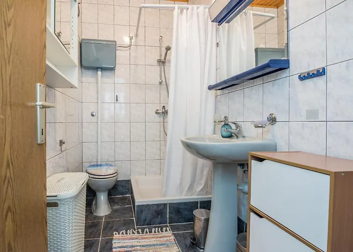 Nada Apartamento Vir